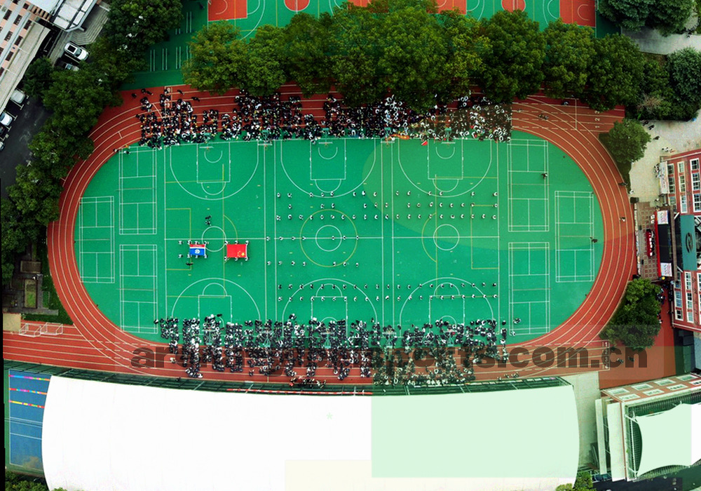 五张编号步骤卡片沿斜线排列，带勾选标记与青柠高亮
